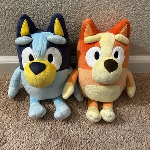 Bluey and Bingo Talking Plush from the Disney show Bluey
